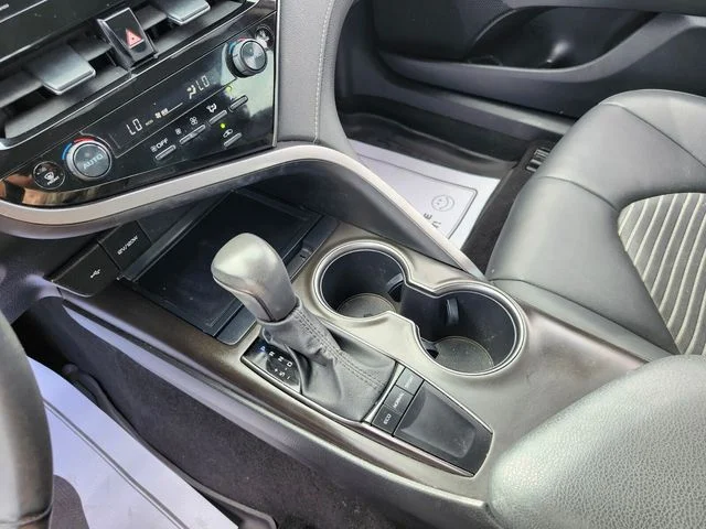 Used 2023 White Toyota SE image 31