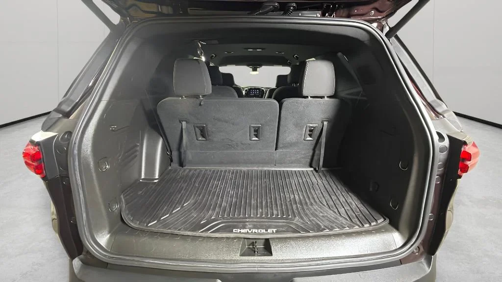 Used 2022 Black Cherry Metallic Chevrolet LT Cloth image 29