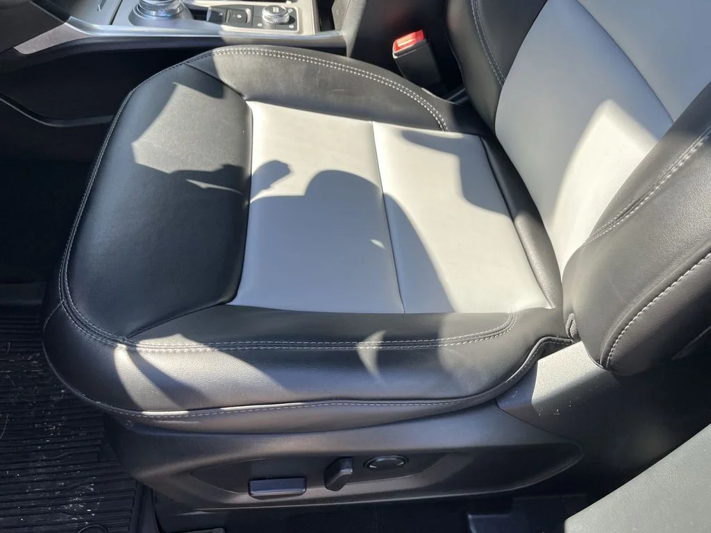 Used 2023 Silver Ford XLT image 12
