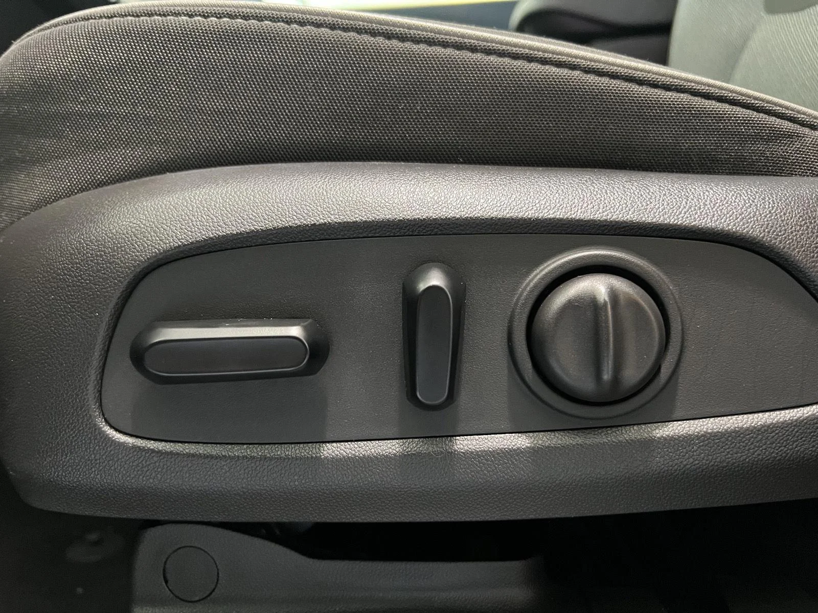 Used 2022 Satin Steel Metallic Chevrolet LT image 17