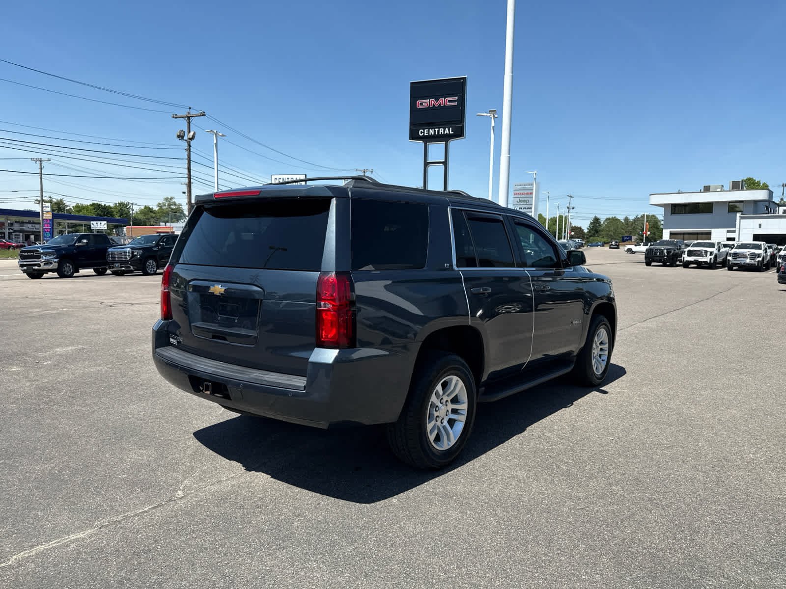 Used 2019 SHADOW GRAY METALLIC Chevrolet LT image 5