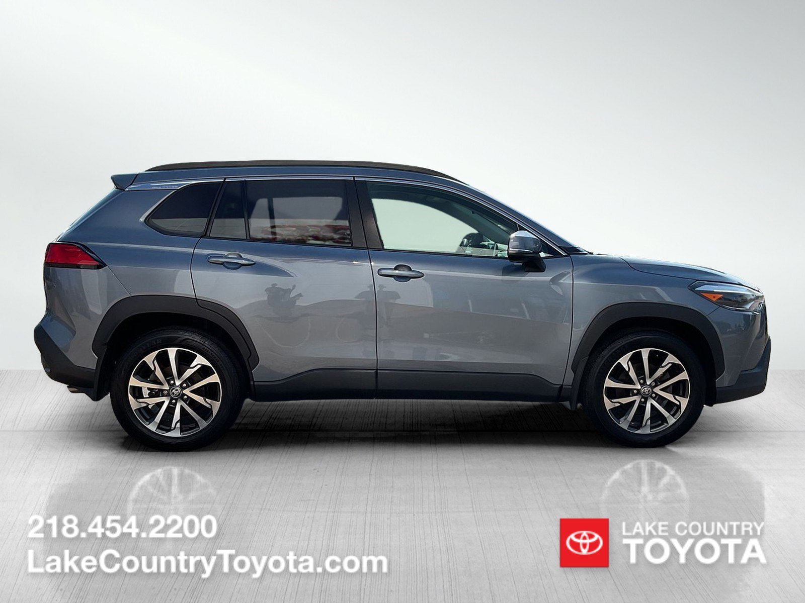 Used 2023 Blue Toyota XLE image 6