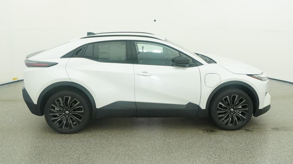 New 2026 Wind Chill Pearl Toyota XSE image 14