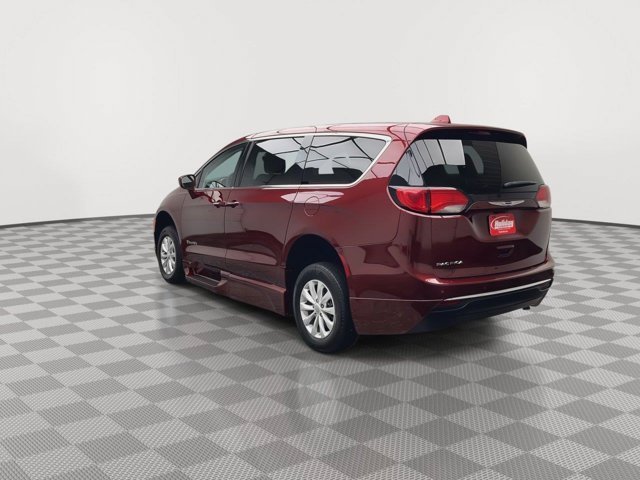 Used 2018 Velvet Red Pearlcoat Chrysler Touring Plus image 33