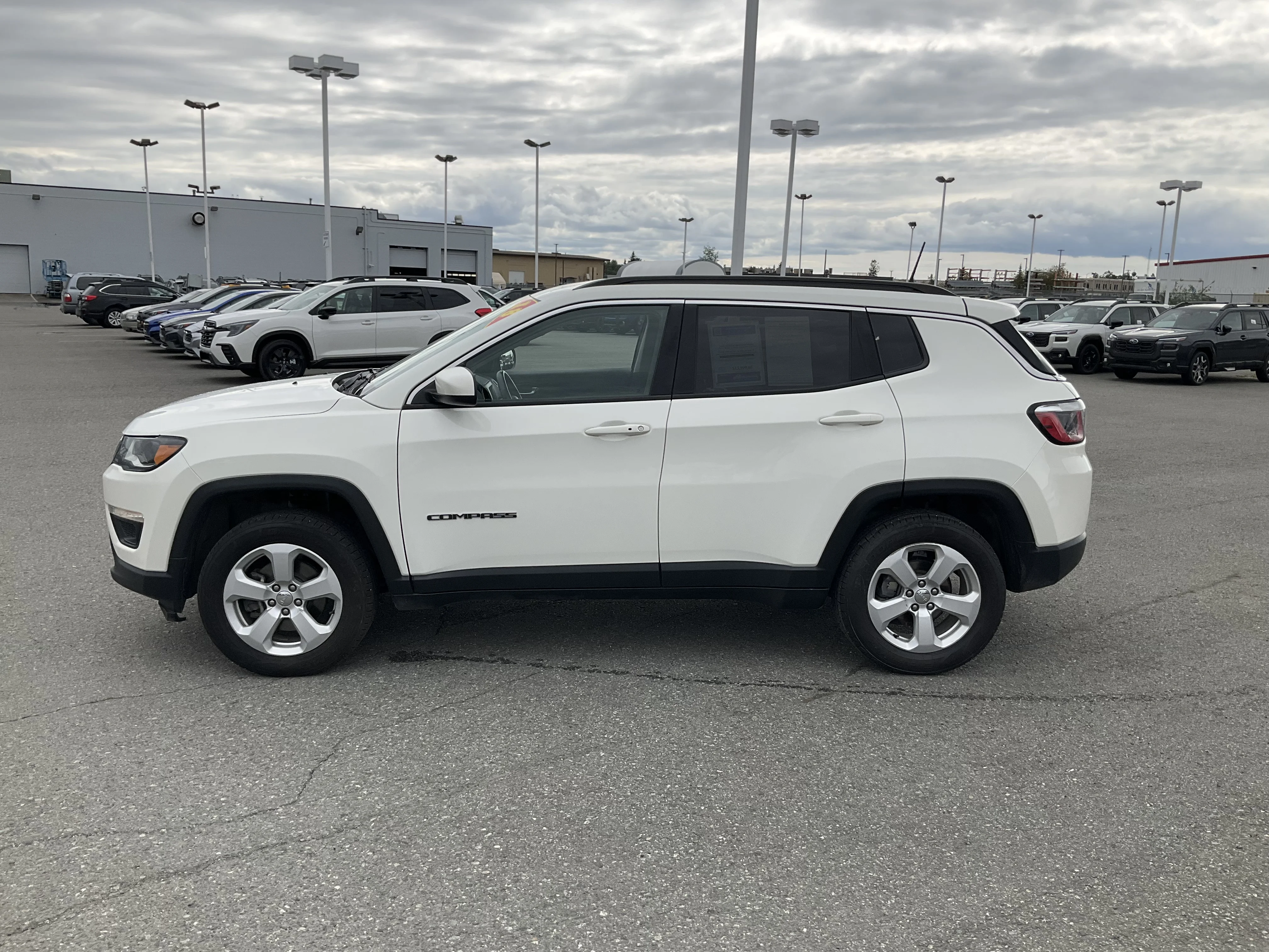 Used 2018 White Clearcoat Jeep Latitude image 3