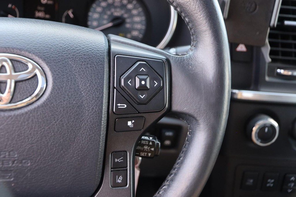 Used 2018 Magnetic Gray Metallic Toyota Platinum 4WD (Natl) image 16