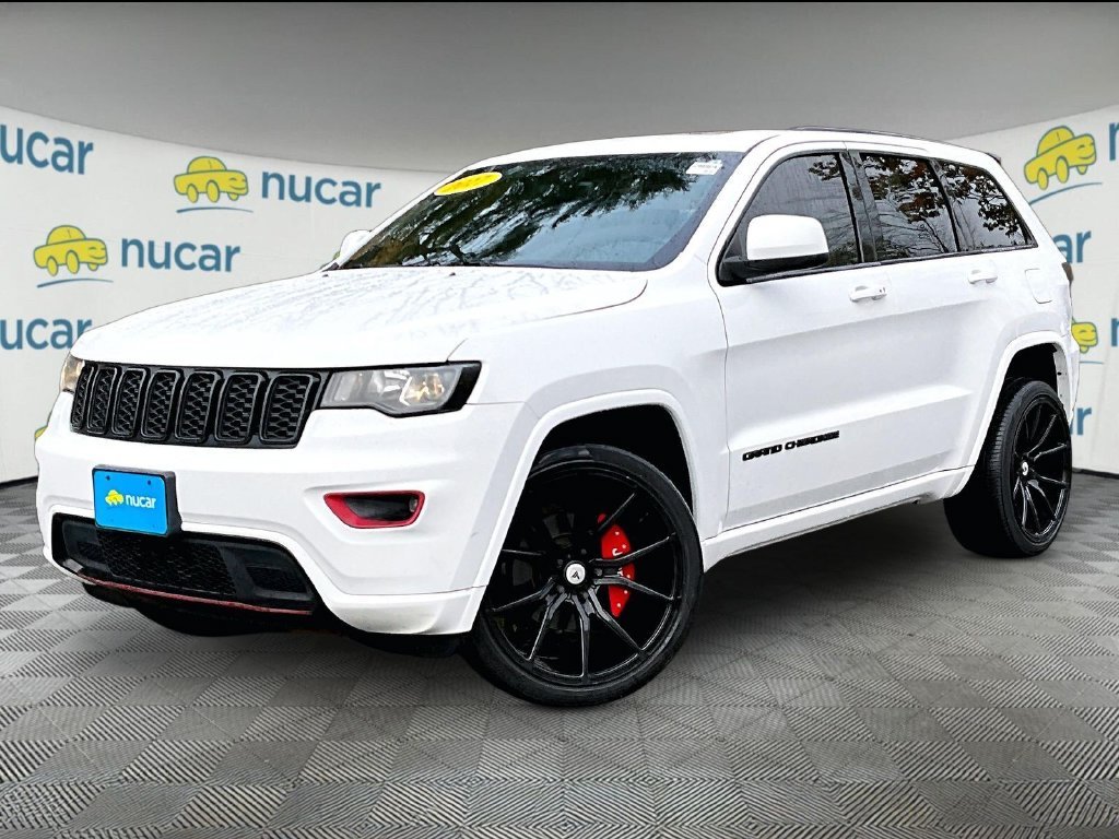 Used 2017 Bright White Clearcoat Jeep Altitude image 3