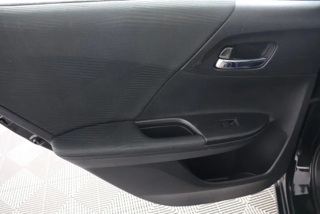 Used 2017 Black Honda LX image 23