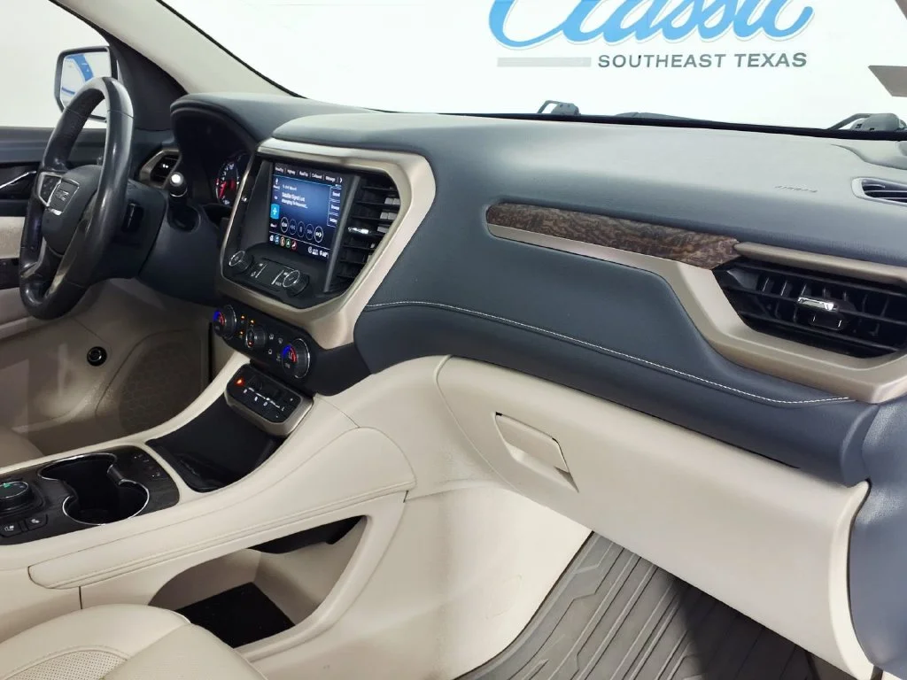Used 2020 White GMC Denali image 9
