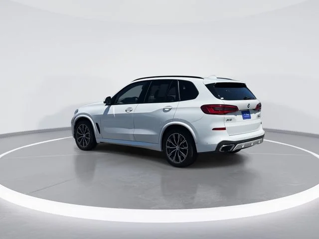 Used 2019 White BMW xDrive40i image 5