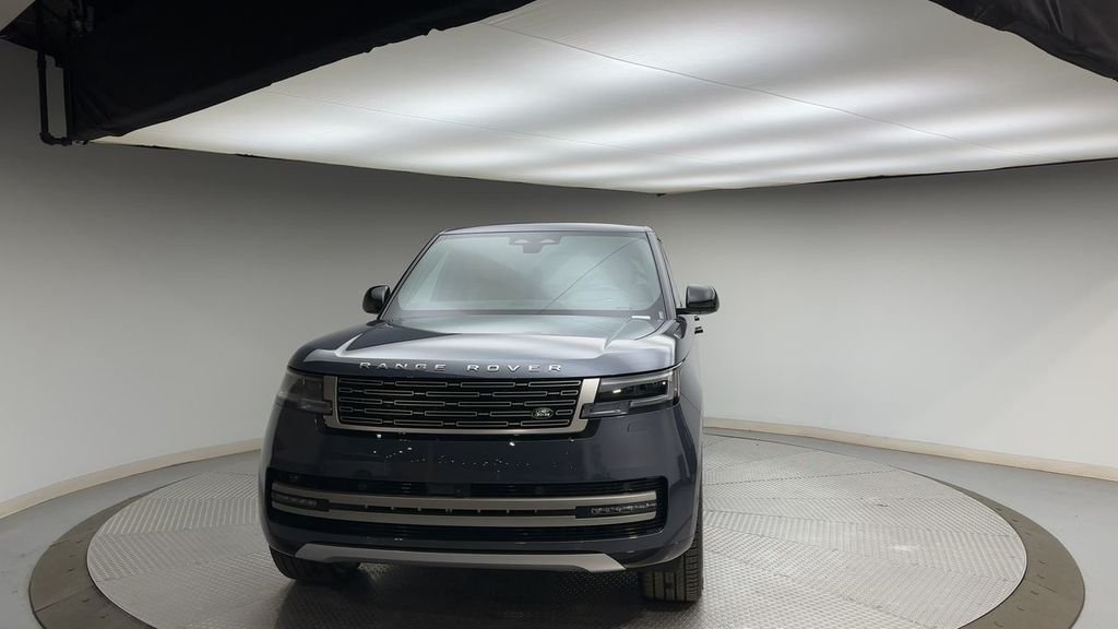 New 2026 Varesine Blue Metallic Land Rover SE image 7