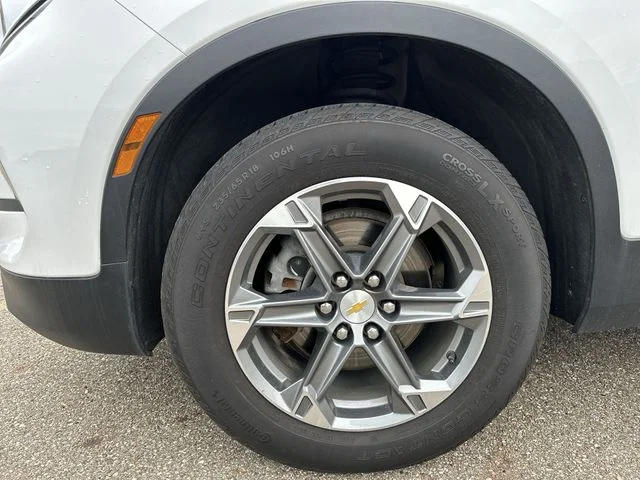 Used 2024 White Chevrolet LT image 20