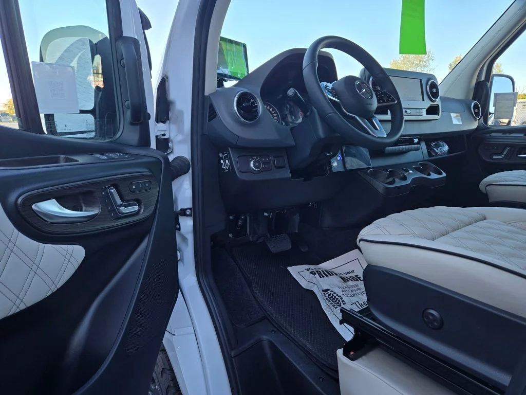 New 2026 White Mercedes-Benz Discovery Adventure image 9