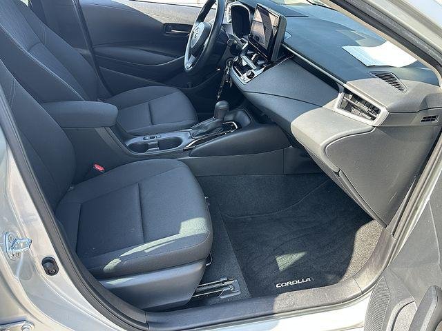Certified Used 2023 CLASSIC SILVER METALLIC Toyota  image 11