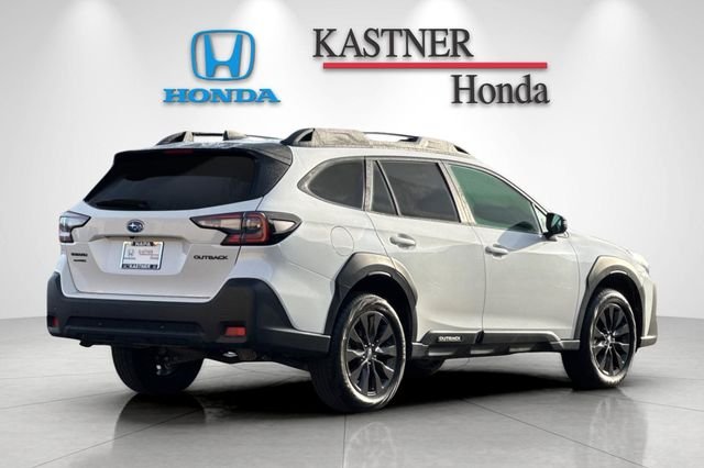 Used 2025 White Subaru Onyx Edition image 4