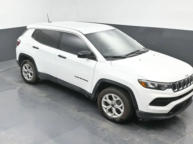 Used 2025 White Jeep Sport image 40
