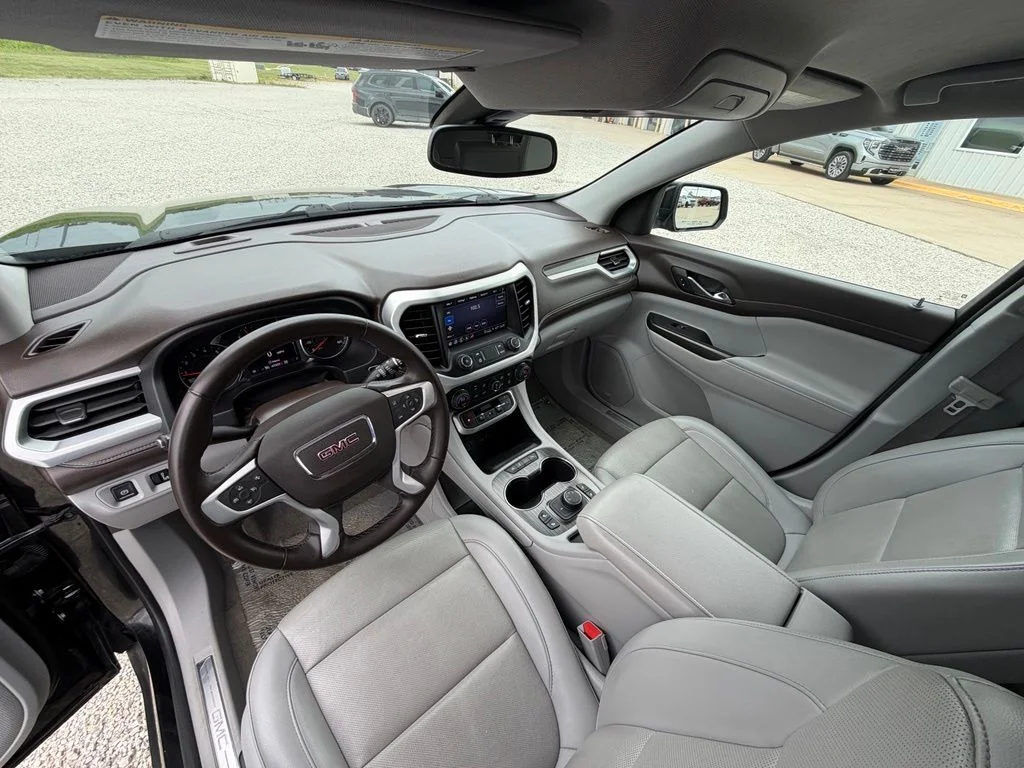 Used 2023 Black GMC SLT image 14