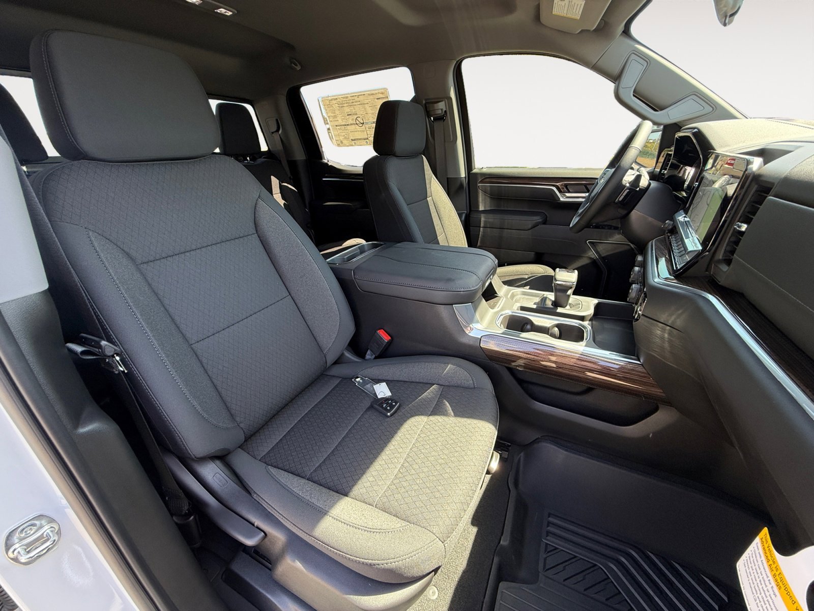 New 2026 Summit White Chevrolet LT image 19
