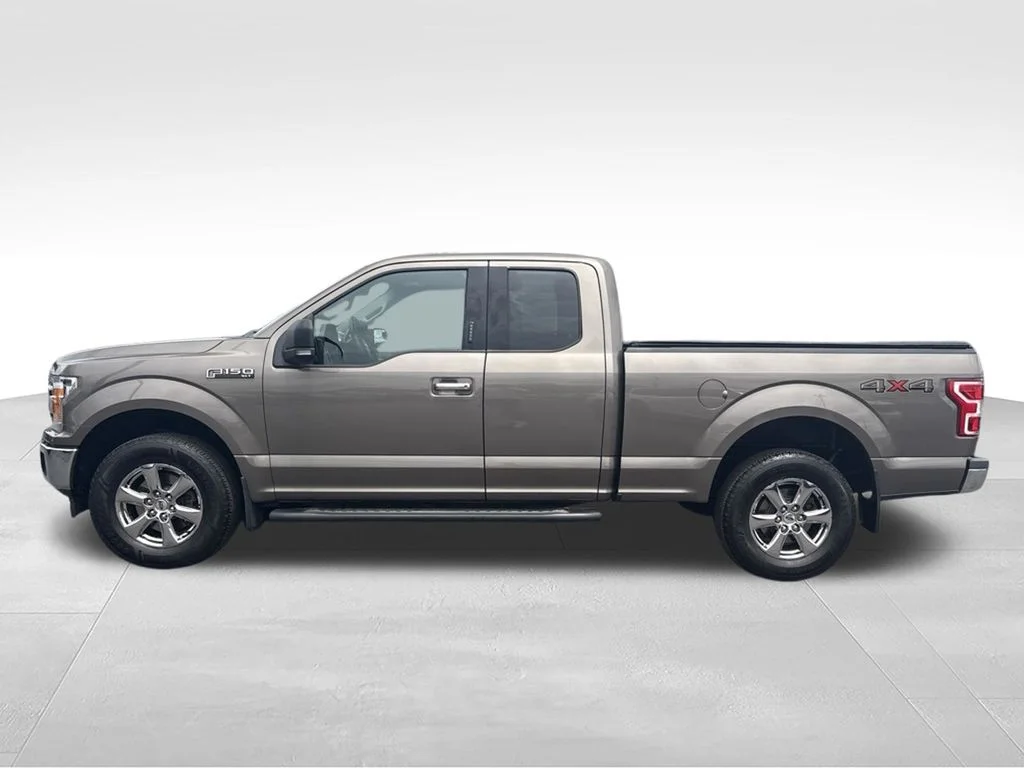 Used 2018 Gray Ford XLT image 6