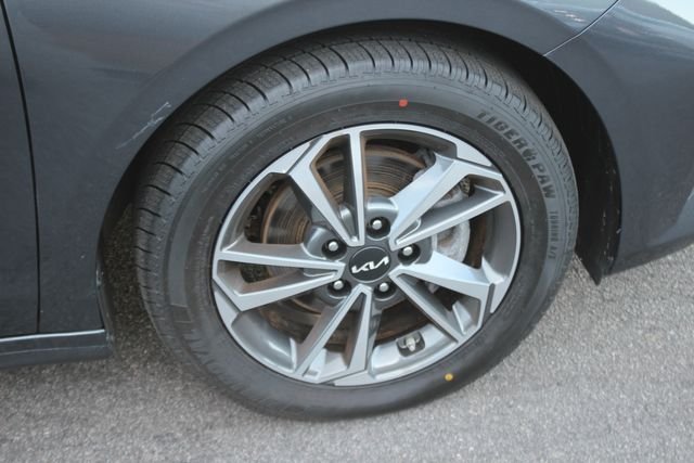 Used 2024 Gray Kia LXS image 32
