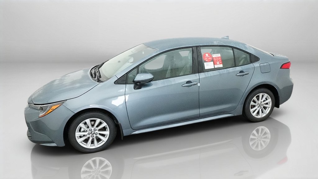 New 2027 Celestite Toyota LE image 3
