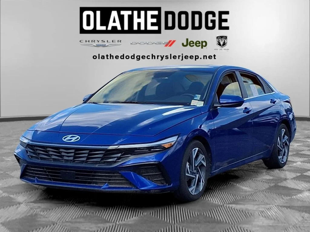 Used 2025 Blue Hyundai SEL Convenience image 1