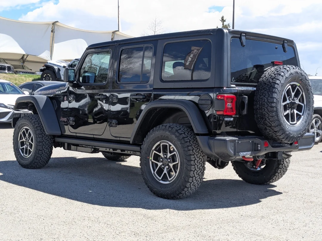 New 2026 Black Jeep Rubicon - - 4x4 - 3.6L V6 - Nappa Leather - 3-Pc Hardtop - Steel Perf Hood & More! image 6