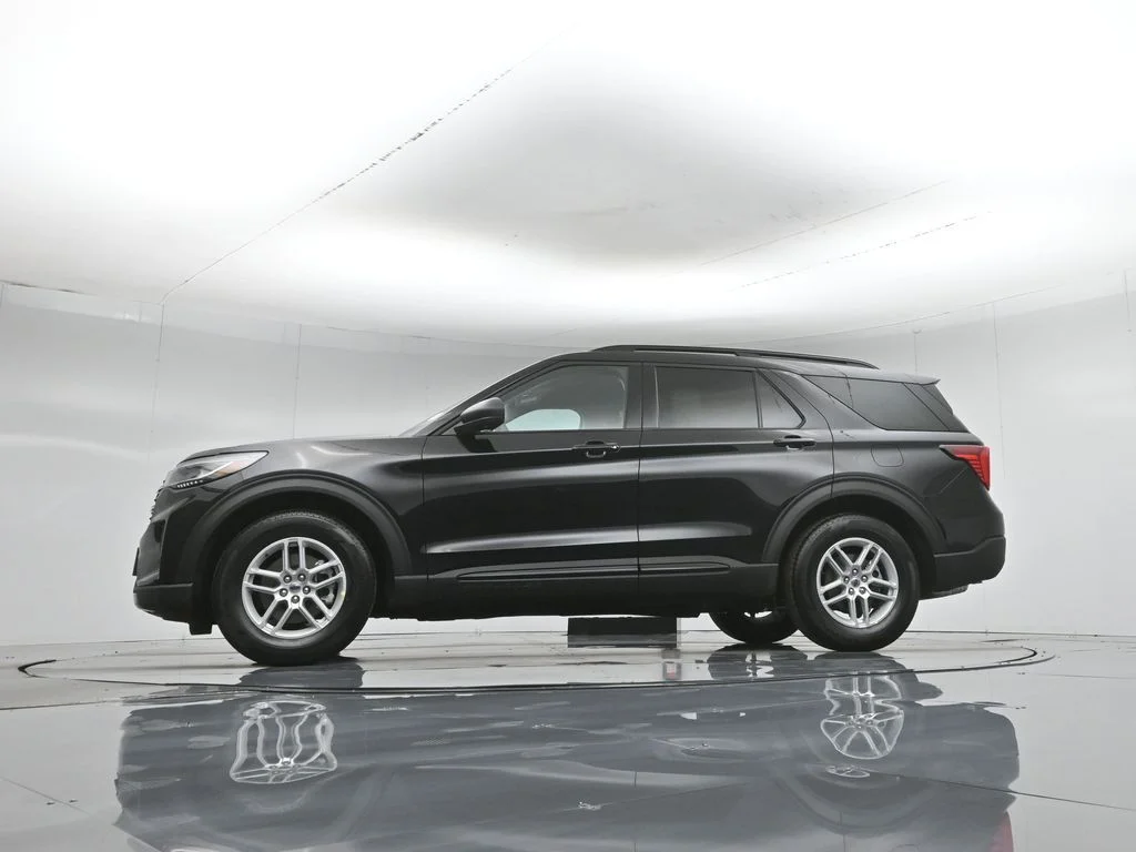 New 2026 Agate Black Metallic Ford Active image 51