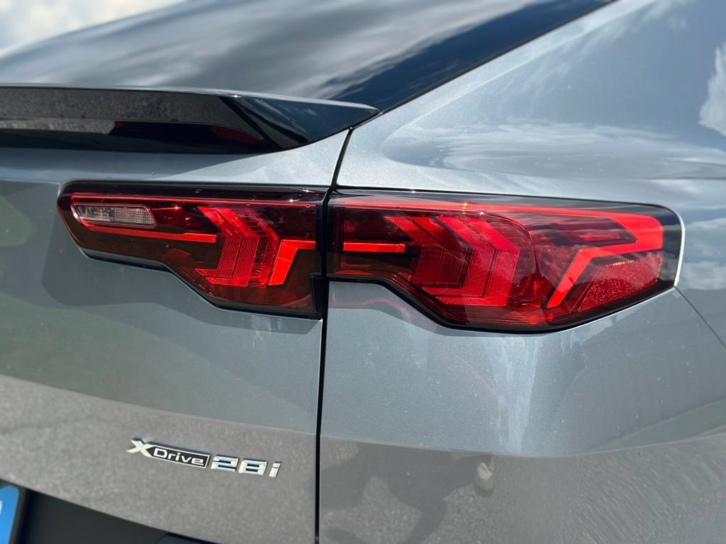 New 2026 Skyscraper Grey Metallic BMW xDrive28i image 11