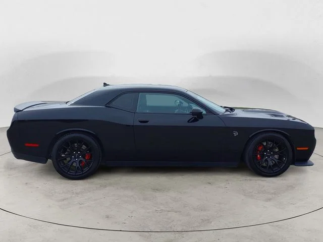 Used 2016 Pitch Black Clearcoat Dodge SRT Hellcat image 6