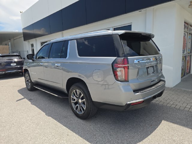 2024 Chevrolet Suburban LT - Photo 6