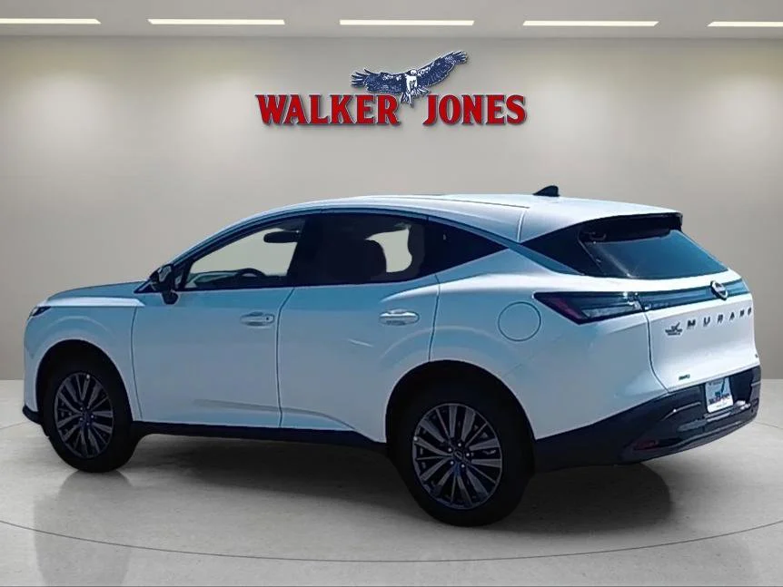New 2026 Everest White Pearl TriCoat Nissan SL image 5