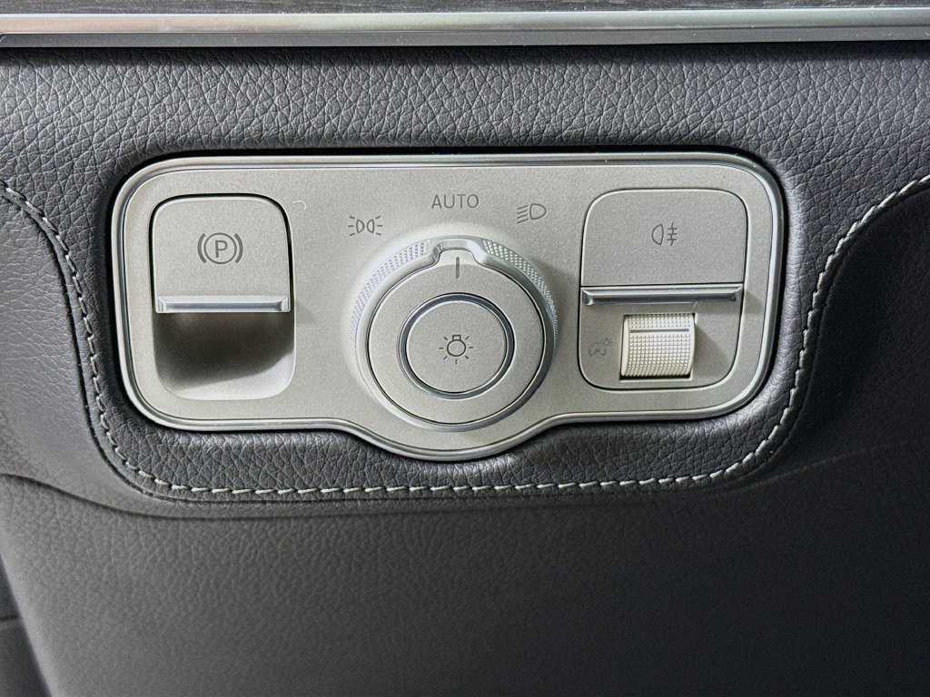New 2026 Polar White Mercedes-Benz GLE 450 image 44