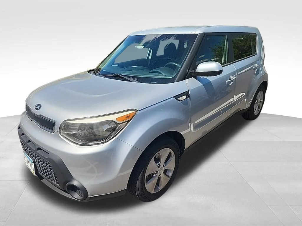 Used 2014 Silver Kia Base image 6