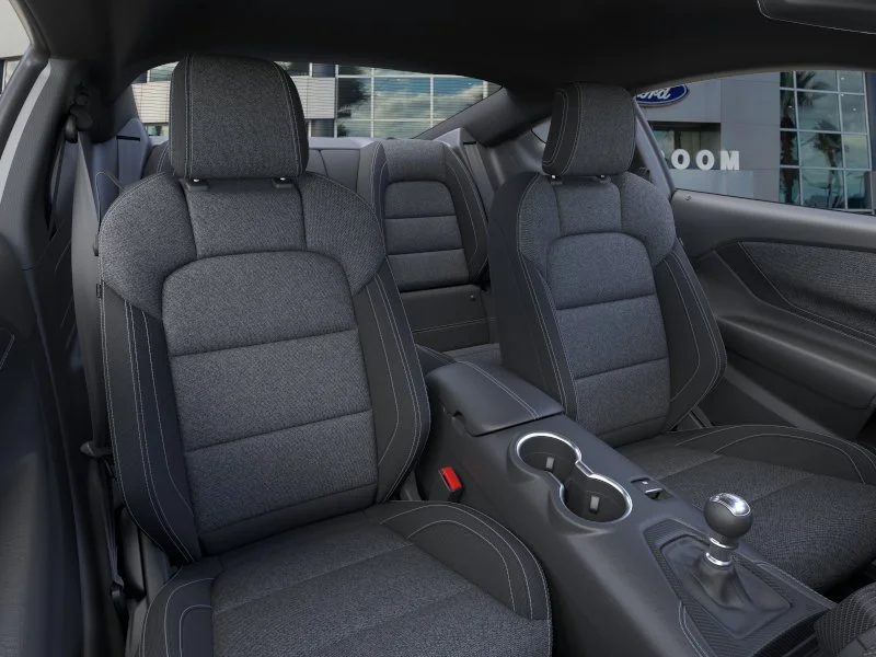 2025 Ford Mustang GT Fastback - Photo 10