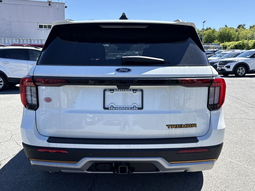 New 2026 Star White Metallic Tri-Coat Ford Tremor® image 5