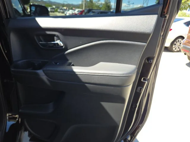Used 2019  Honda Sport image 19