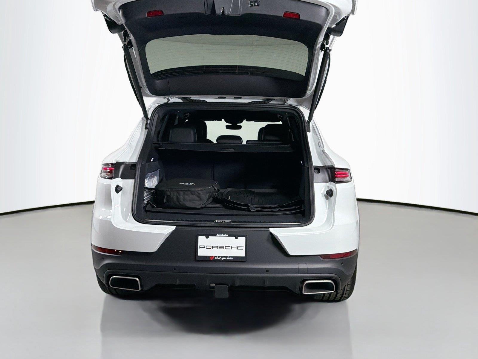 2025 Porsche Cayenne E-Hybrid - Photo 35