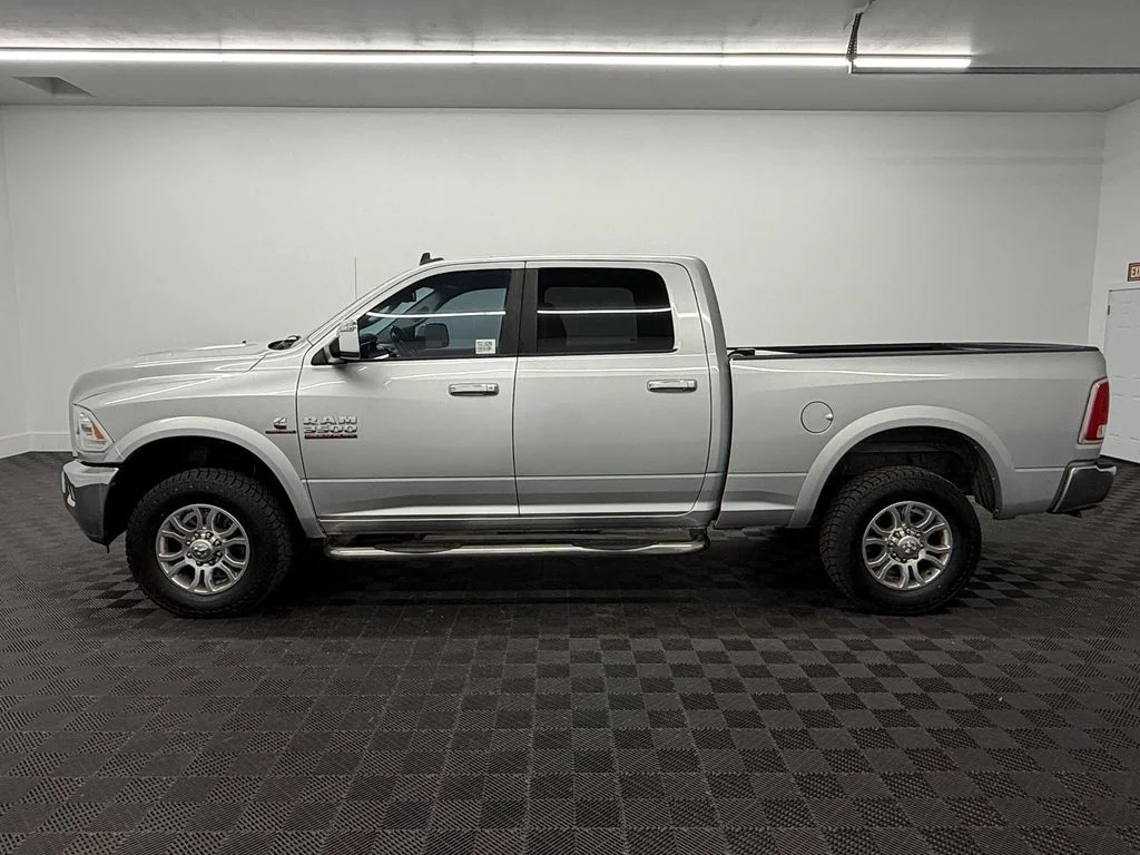 Used 2014 Sil/Silver Ram Laramie image 2