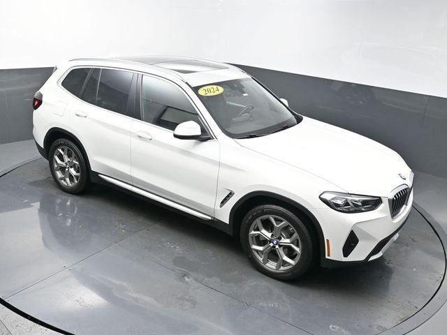 Used 2024 White BMW sDrive30i image 49