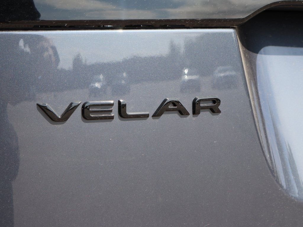 Used 2026 Varesine Blue Metallic Land Rover Dynamic SE image 8
