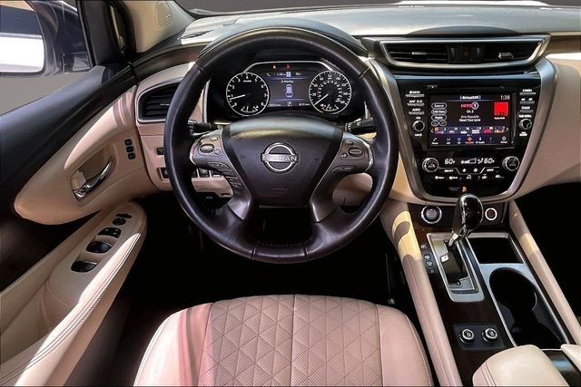 Used 2024 White Nissan Platinum image 5