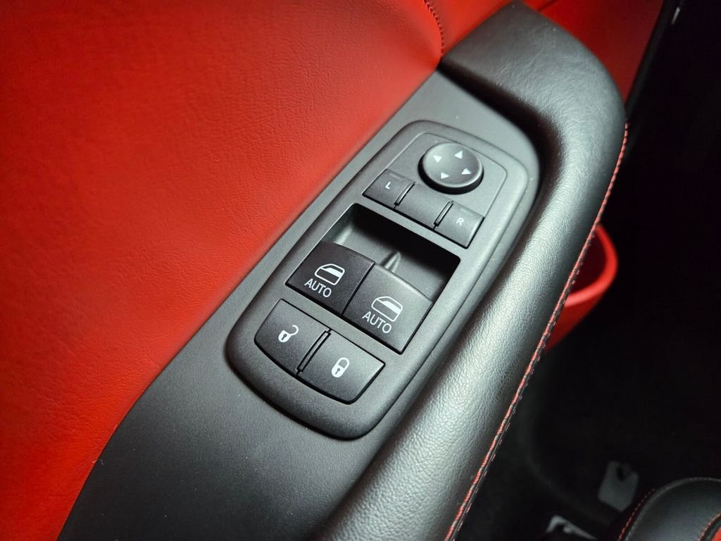 Used 2015 White Dodge R/T Scat Pack image 23