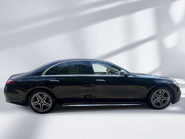 Certified Used 2022 Black Mercedes-Benz S 580 image 3