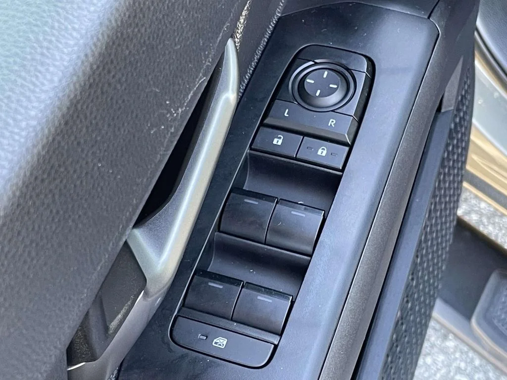 2025 Toyota Tacoma TRD Off Road - Photo 7
