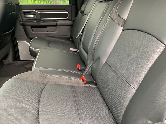 New 2026 Granite Crystal Metallic Clear-Coat Exterior Paint RAM Laramie image 13