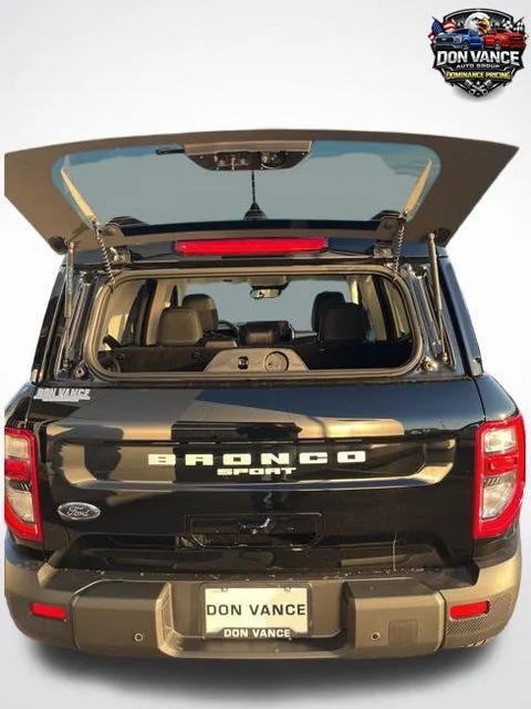 New 2025 Shadow Black Ford Outer Banks® image 41