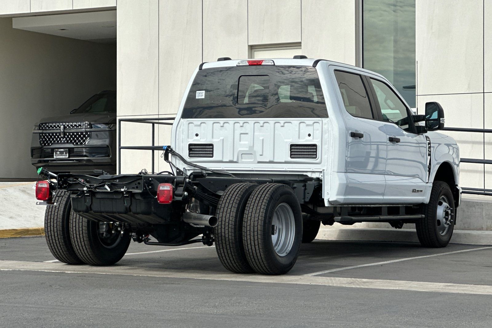 2026 Ford F-350 Super Duty Chassis Cab XL