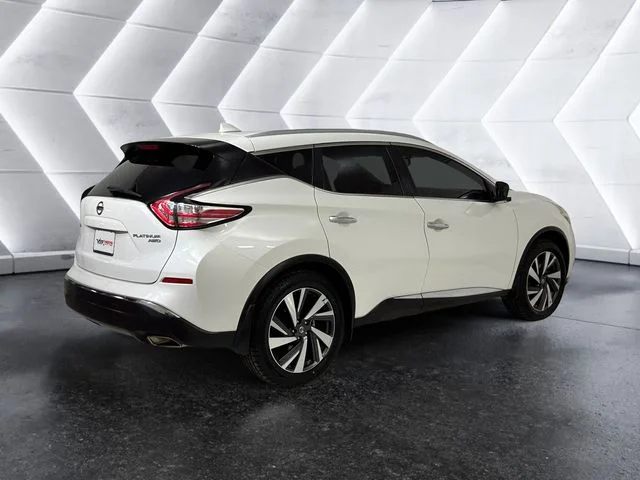 Used 2018 White Nissan Platinum image 4