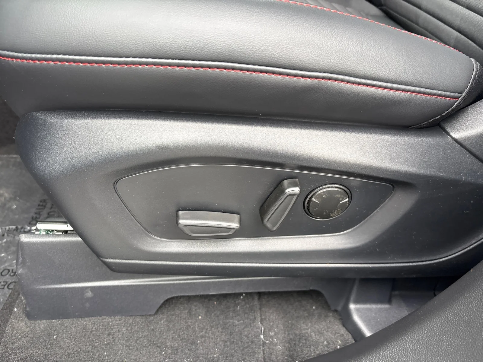 New 2026 Agate Black Metallic Ford ST-Line image 17